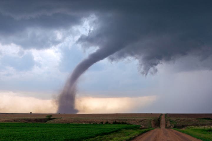 Tornado or Derecho: How to Tell the Difference