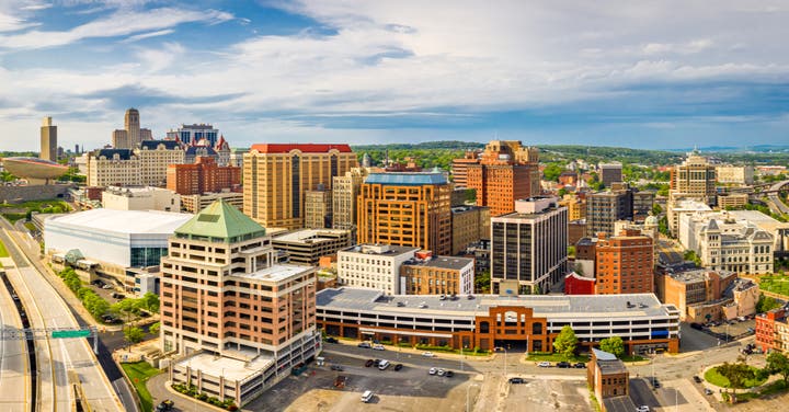 SERVPRO® is available to provide emergency fire, mold, snowstorm, water damage, construction, and other restoration services in Albany, New York, 365 days a year, including weekends and holidays. Is there a water restoration company near me? 